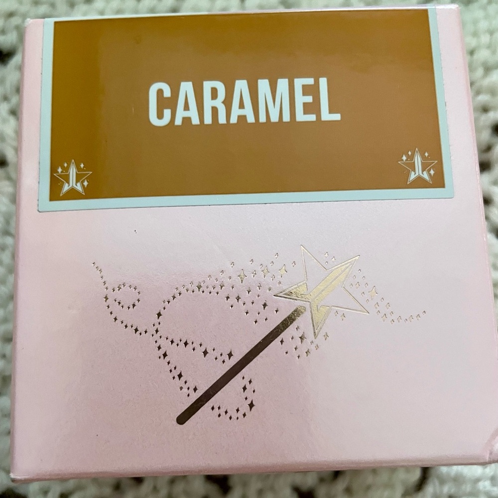 Jeffree Star Caramel Makeup - Magic Star Luminous Setting Powder